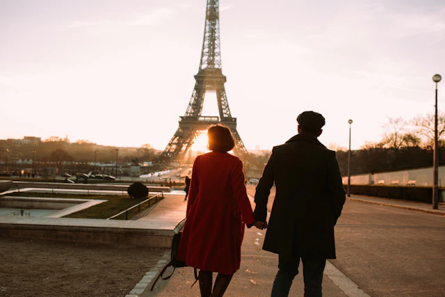 Paris Photoshoot in ticket visit photo